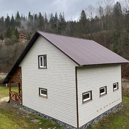 Dağ evi медові карпати